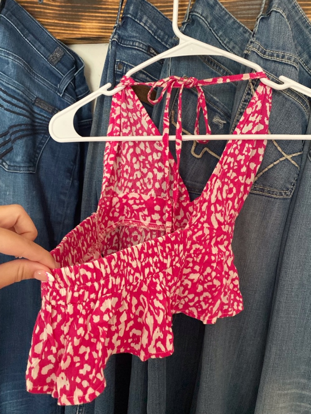 Pink Leopard Print Ruffle Halter Crop Top - Picture 3 of 4